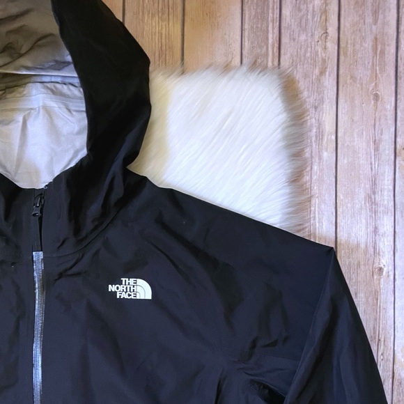 The North Face Women’s Plus Dryzzle FUTURELIGHT Black Parka - Picture 3 of 9